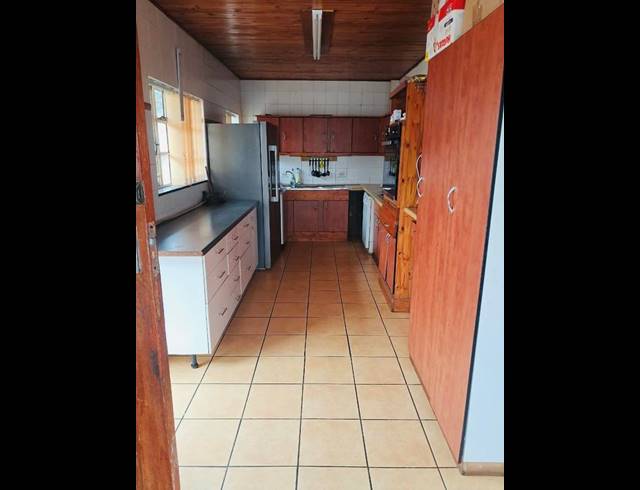 3 BEDROOM PROPERTY TO RENT IN WYCHWOOD